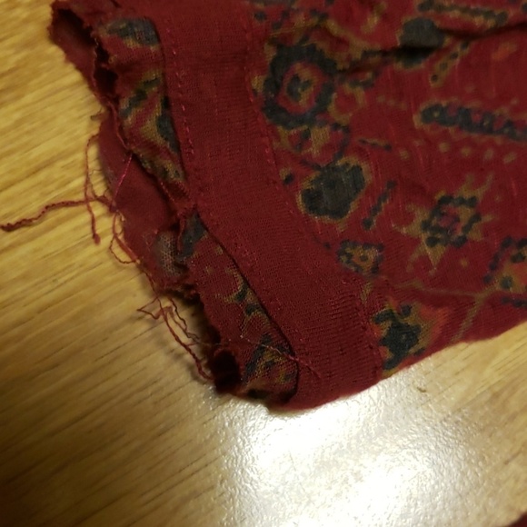 Lucky Brand 3X plus size vee neck dark red top - Picture 4 of 4